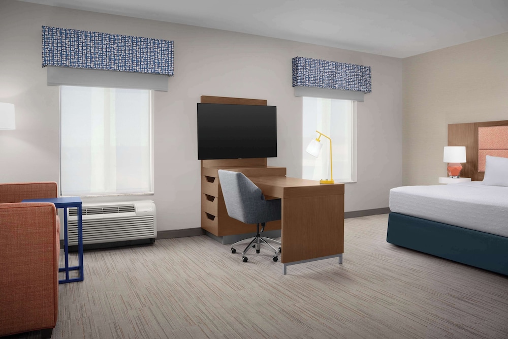 Hampton Inn & Suites Williston - photo 16