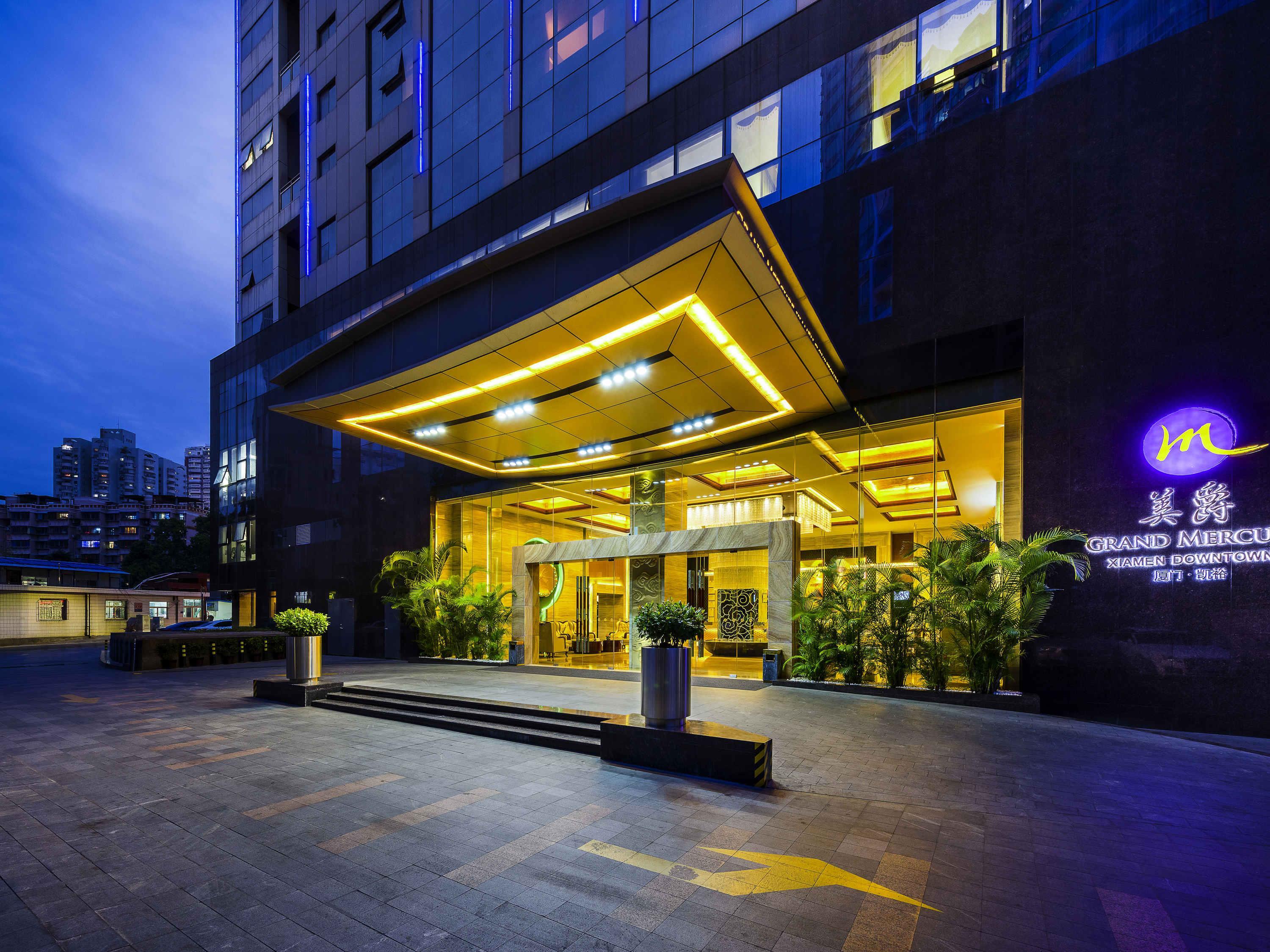 Grand Mercure Xiamen Downtown Free Welcome Fruit & Metro Station in Xiamen, People's Republic of China