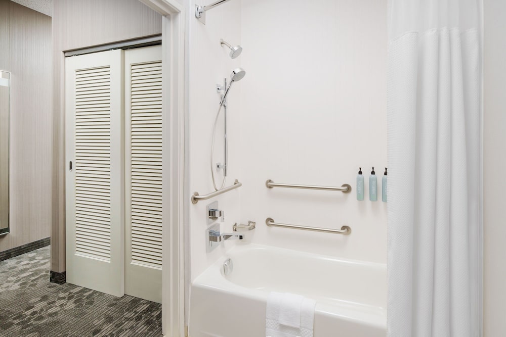 Courtyard by Marriott Roseville - photo 22