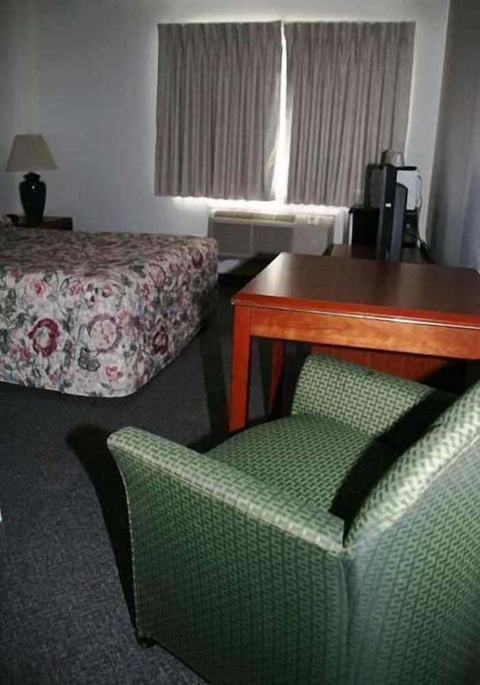 Ponderosa Motel - photo 8