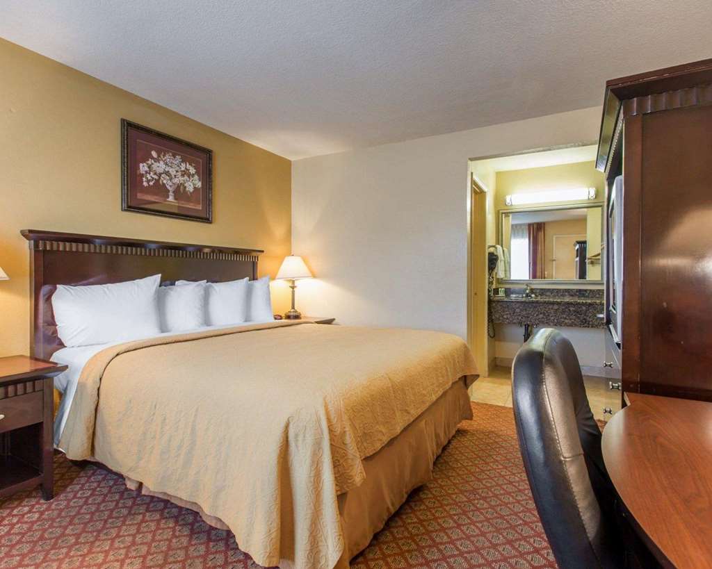 Quality Inn San Bernardino CA - photo 11