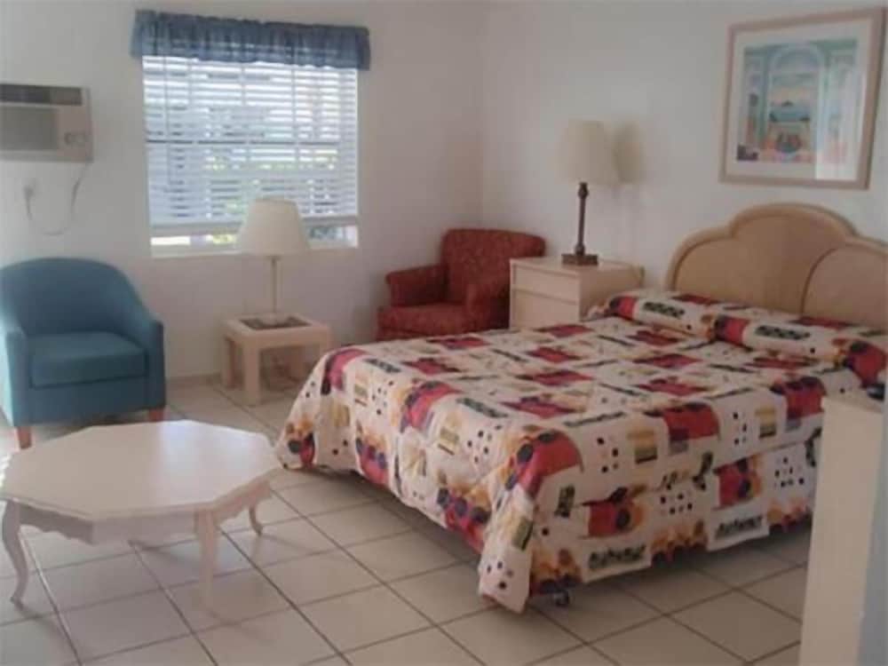 Richard's Motel Extended Stay - photo 3