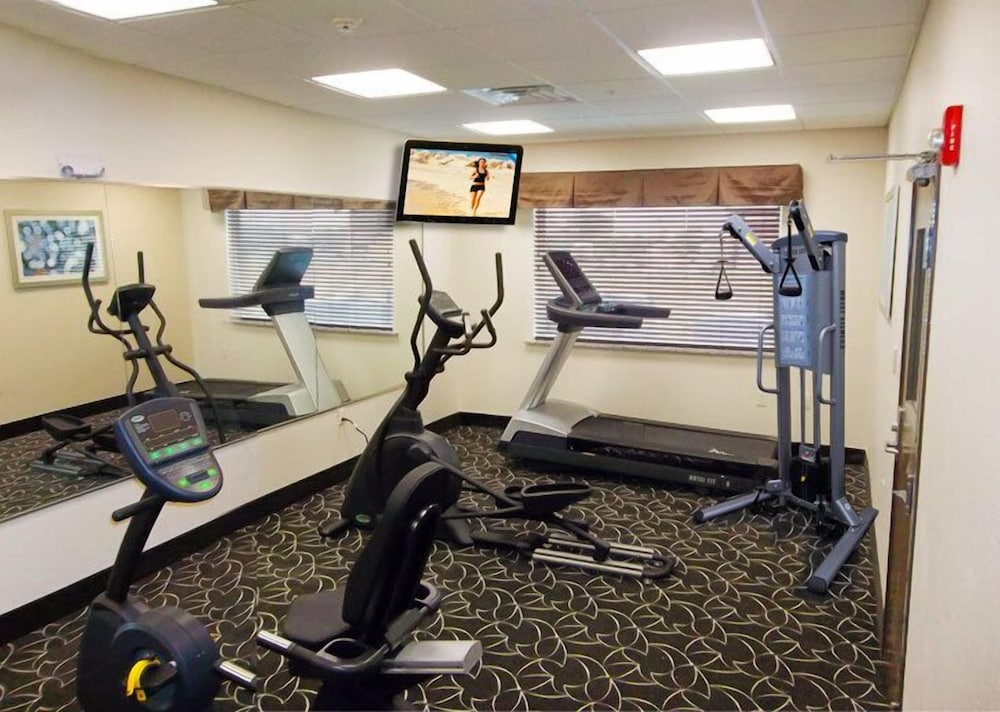 Garner Hotel Victoria East by IHG - photo 31