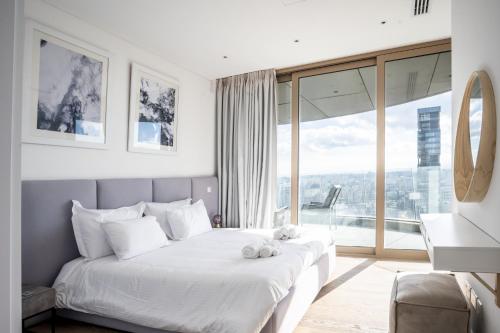 360 Nicosia 3 bedrooms Panoramic Deluxe Residence — 4-Star Luxury Hotel in Nicosia, Cyprus
