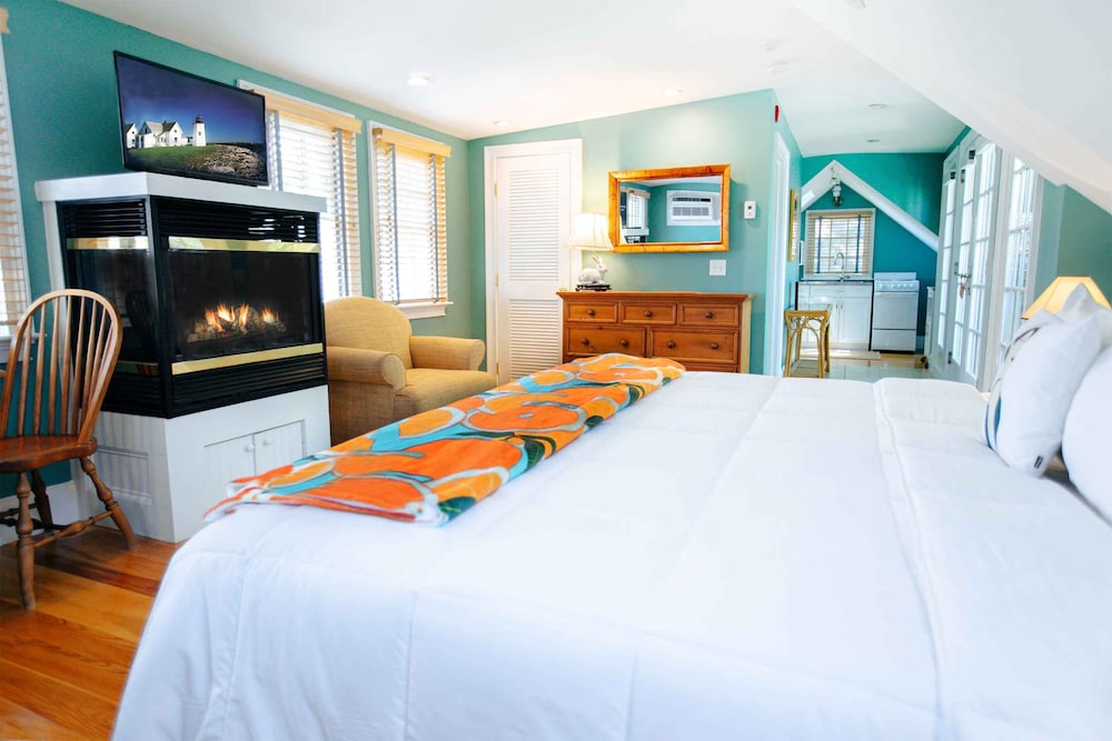 The Provincetown Hotel at Gabriel's - photo 25