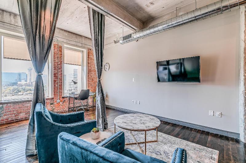 Luxury Downtown Dallas Stay by Amyfinehouse - photo 240