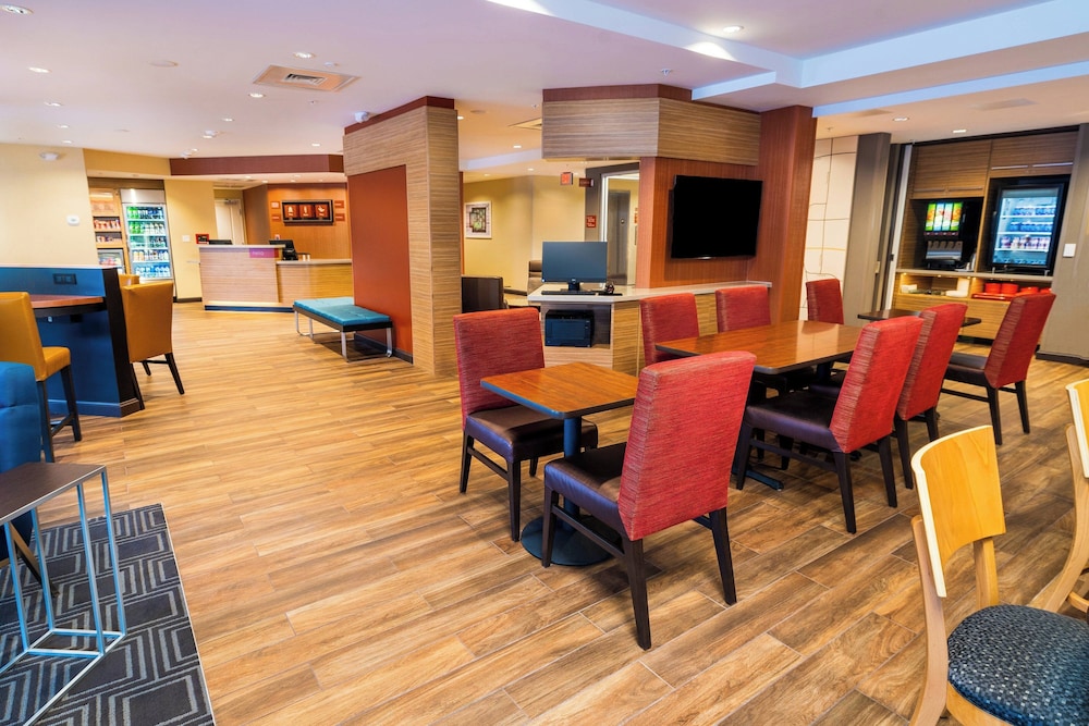TownePlace Suites By Marriott Las Vegas Stadium District - photo 3