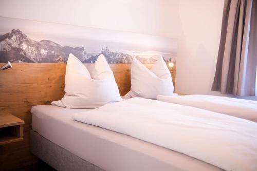 Ferienwohnung beim Binder — 5-Star Luxury Hotel in Grabenstatt, Germany