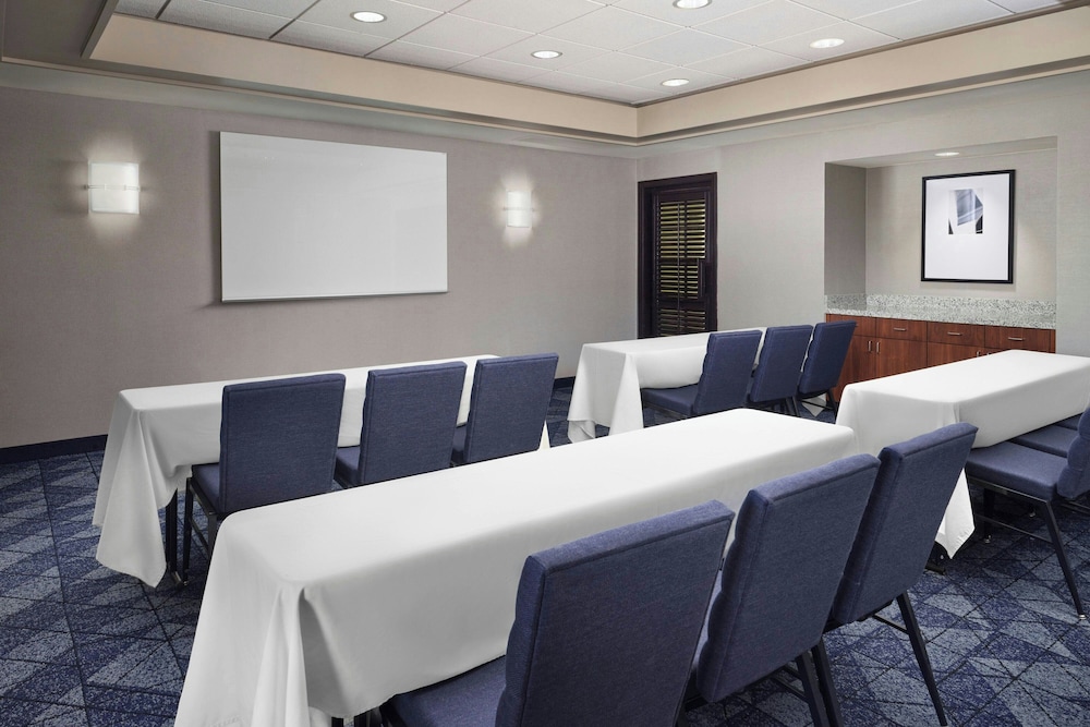 Courtyard by Marriott Las Vegas Henderson Green Valley - photo 19