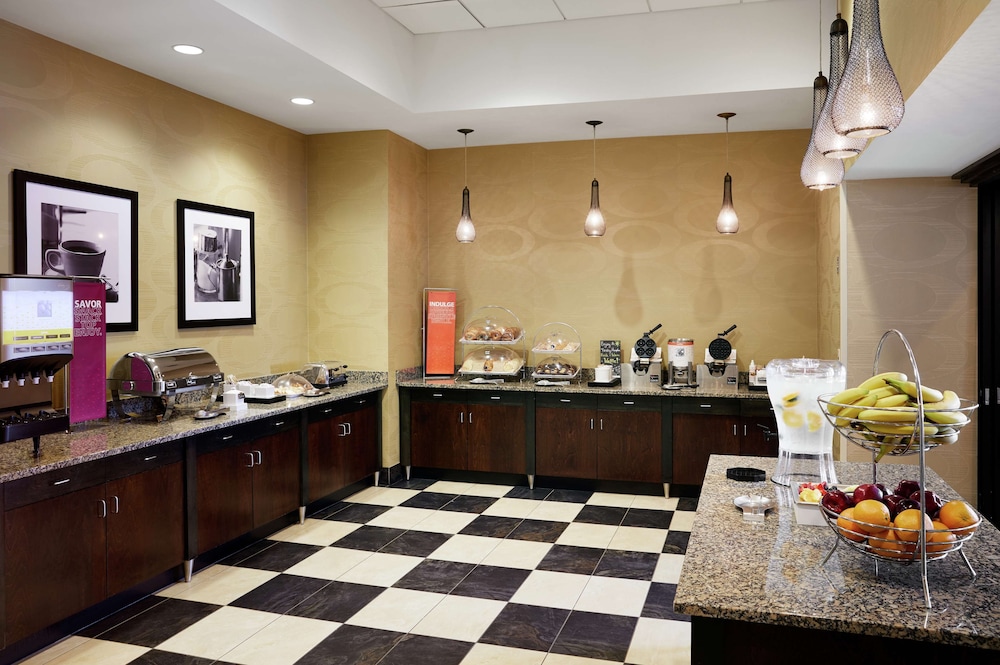 Hampton Inn & Suites Chicago Mt. Prospect - photo 28