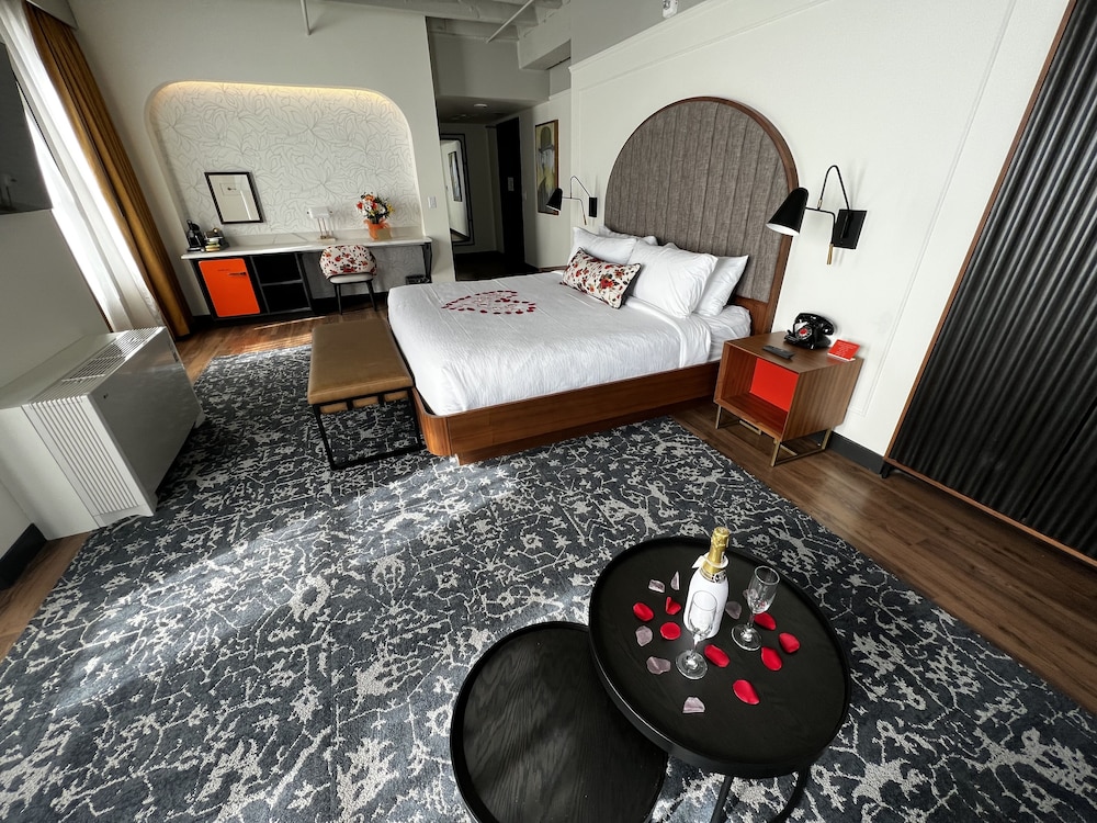 Hotel Indigo Omaha Downtown by IHG - photo 17