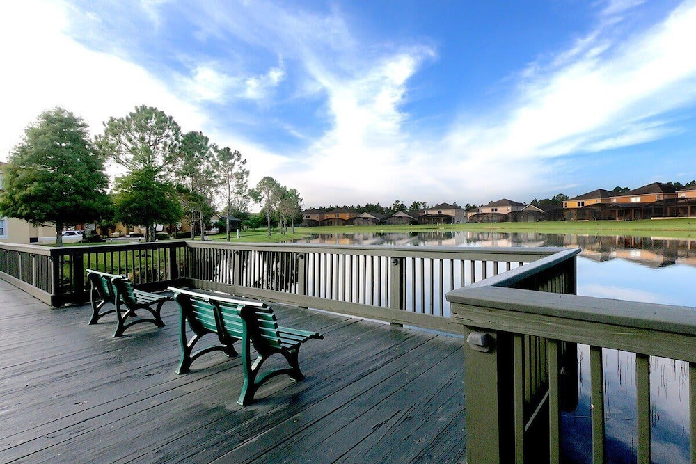 Family Oasis Cozy Retreat With Bunk Room - photo 49
