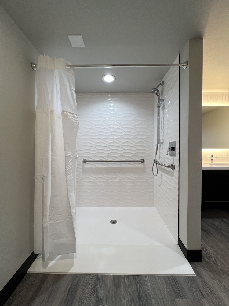 Imperial Suites Adults Only - photo 31