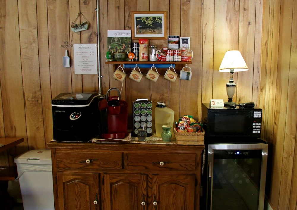 Alpine Inn - photo 21