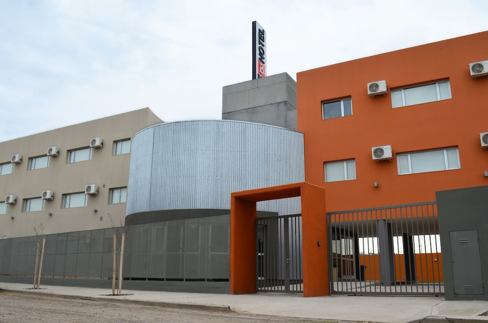 Hotel Bait in General Roca, Argentina