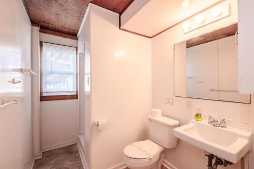 Sound Sleeper by Oak Island Accommodations - photo 13