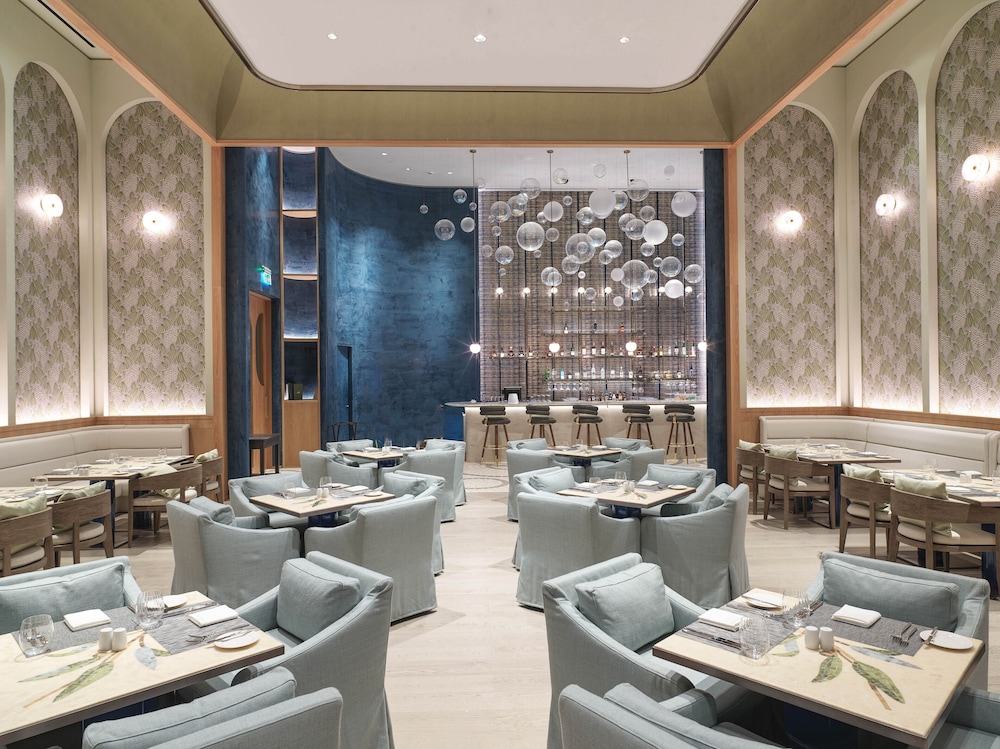 מזון ומשקאות