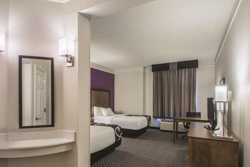 La Quinta Inn & Suites by Wyndham Orem University Pwy Provo - photo 37