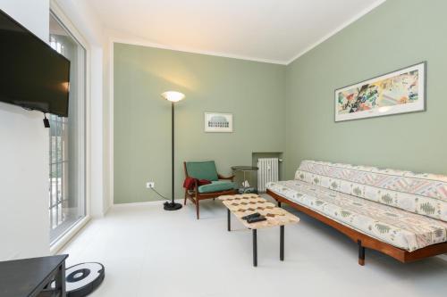 Garden Apartment Bardolino — 4-Star Luxury Hotel in Bardolino, Italy