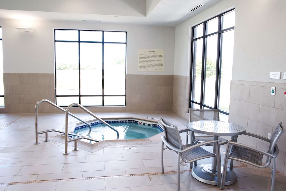 Hampton Inn & Suites Des Moines Urbandale - photo 31