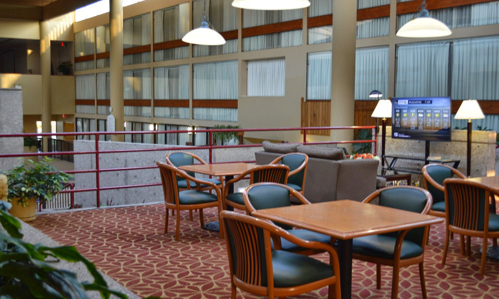 Hotel Muscatine - photo 48