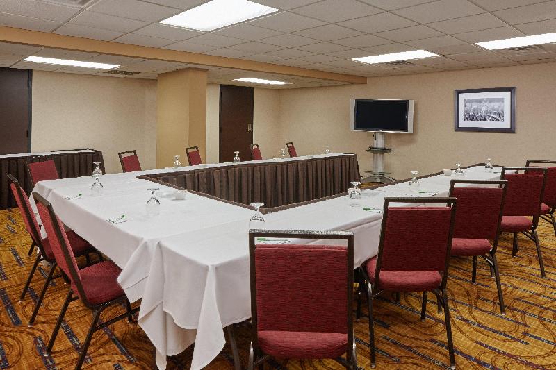 Holiday Inn & Suites Chicago Carol Stream by IHG - photo 56