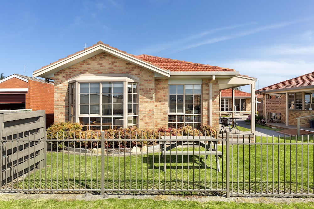Riviera Beach Resort - carbon neutral hotel in Lakes Entrance
