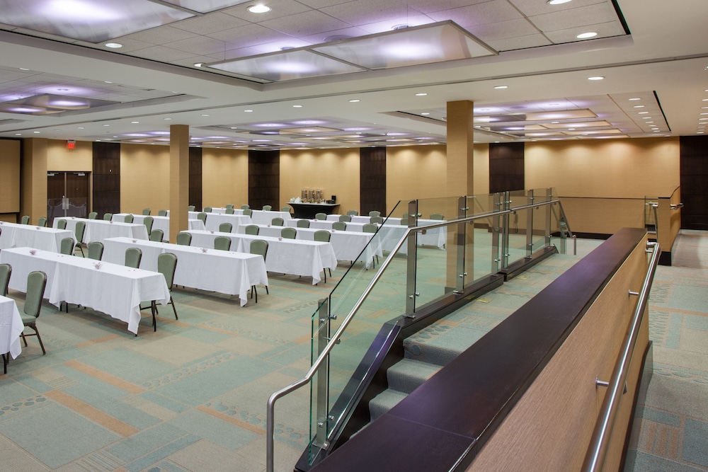 Crowne Plaza Lombard Downers Grove by IHG - photo 66