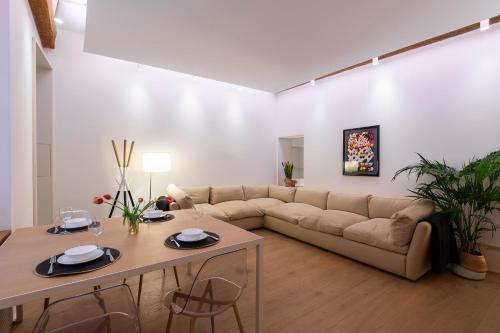 Coronari Navona luxury 1 bedroom 2 bathrooms — 4-Star Luxury Hotel in Rome, Italy