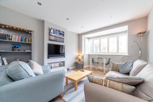 Garden Flat Short Walk To Kingston & Richmond Park — 4-Star Luxury Hotel in Kingston Upon Thames, United Kingdom