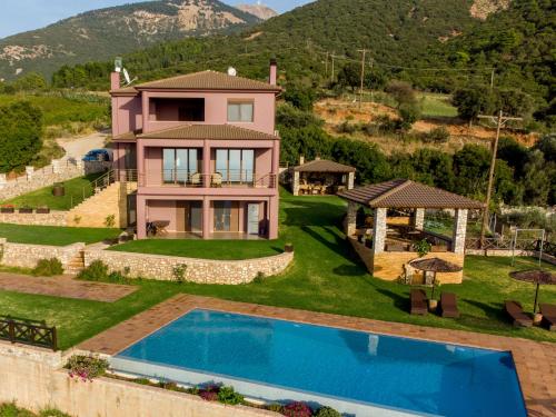 Villa Alexandros Four Seasons — 4-Star Luxury Hotel in Patra, Greece