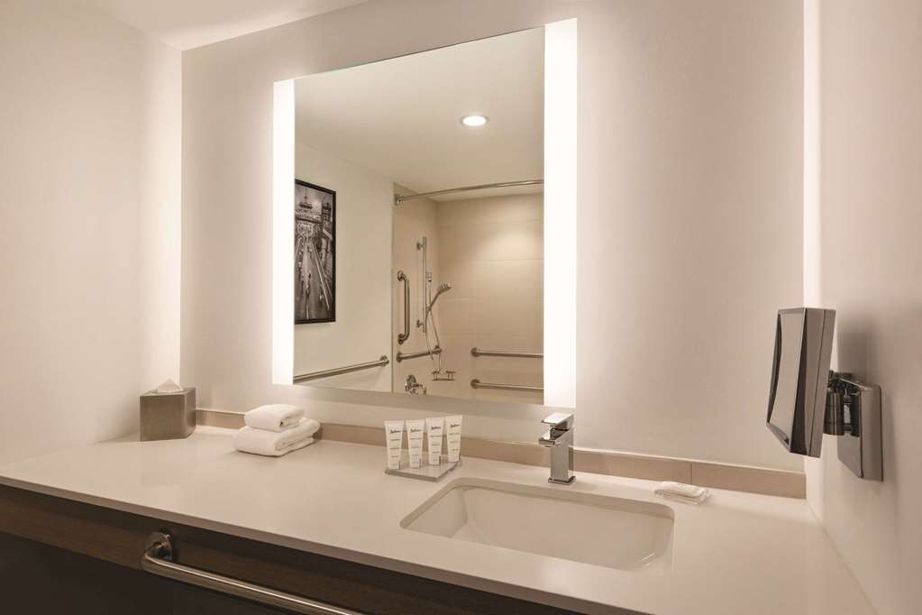 Radisson Hotel Seattle Airport - photo 9