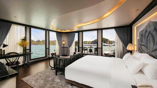 Lan Ha Lotus Cruise — 4-Star Luxury Hotel in Ha Long, Vietnam