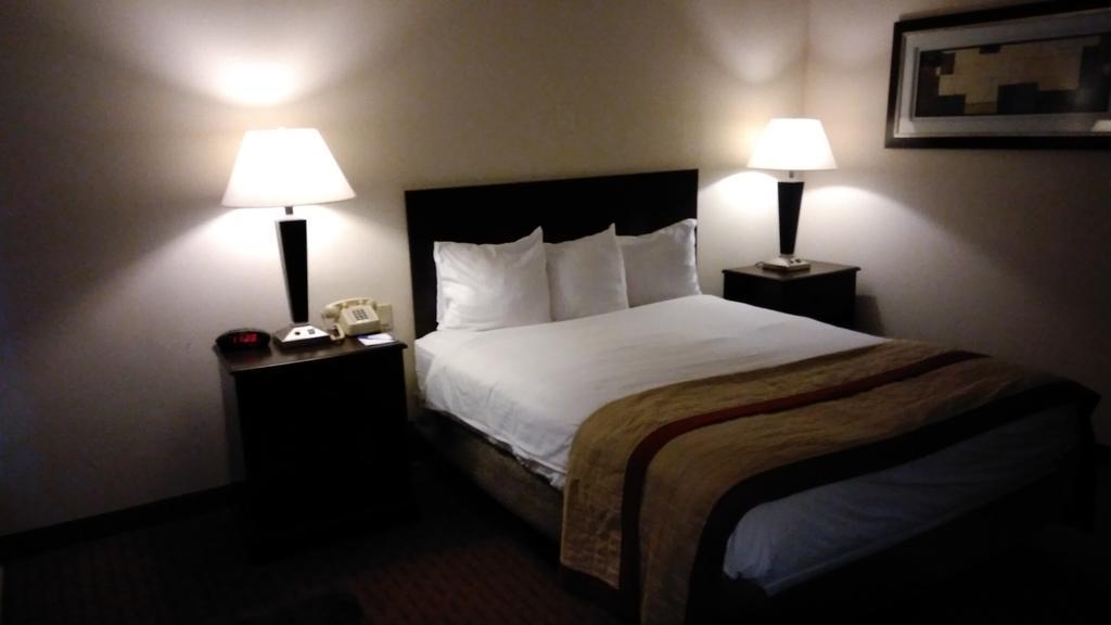 Baymont Inn and Suites Shreveport Airport - photo 7