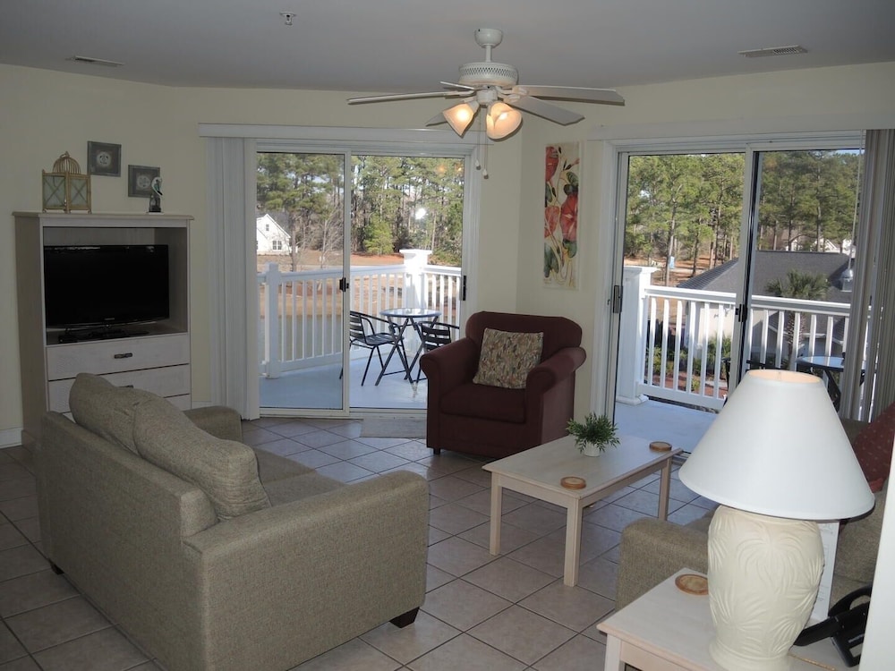 2607m 1 Bedroom Condo By Redawning 15480355 — Calabash