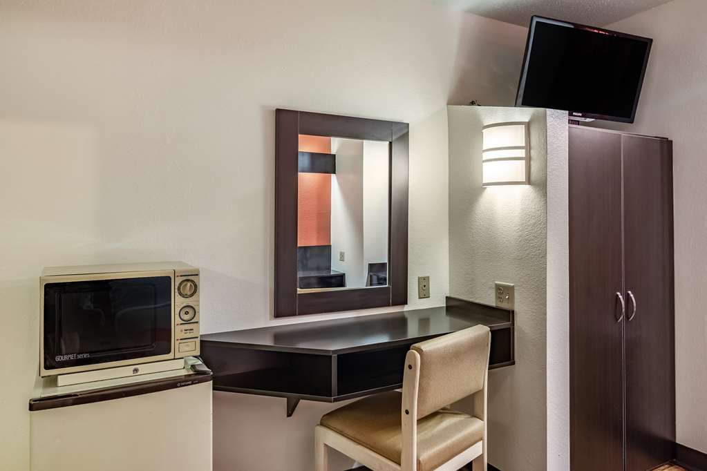 Motel 6 Chattanooga Downtown - photo 18