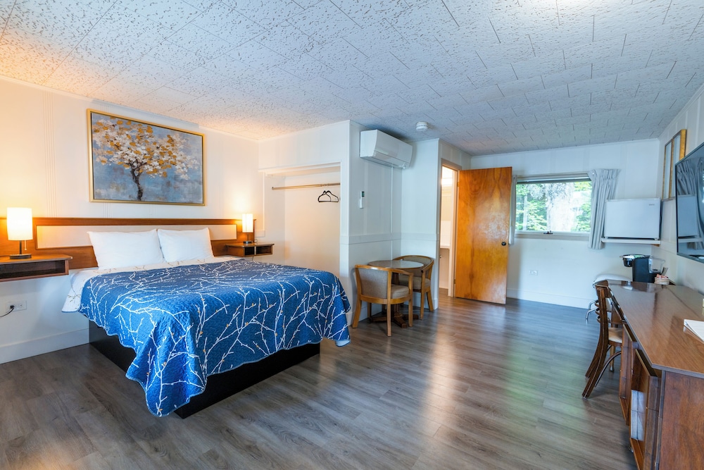 Mount Coolidge Motel - photo 30