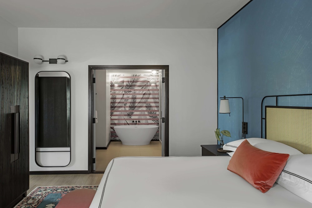Kimpton Hotel Fontenot by IHG - photo 41