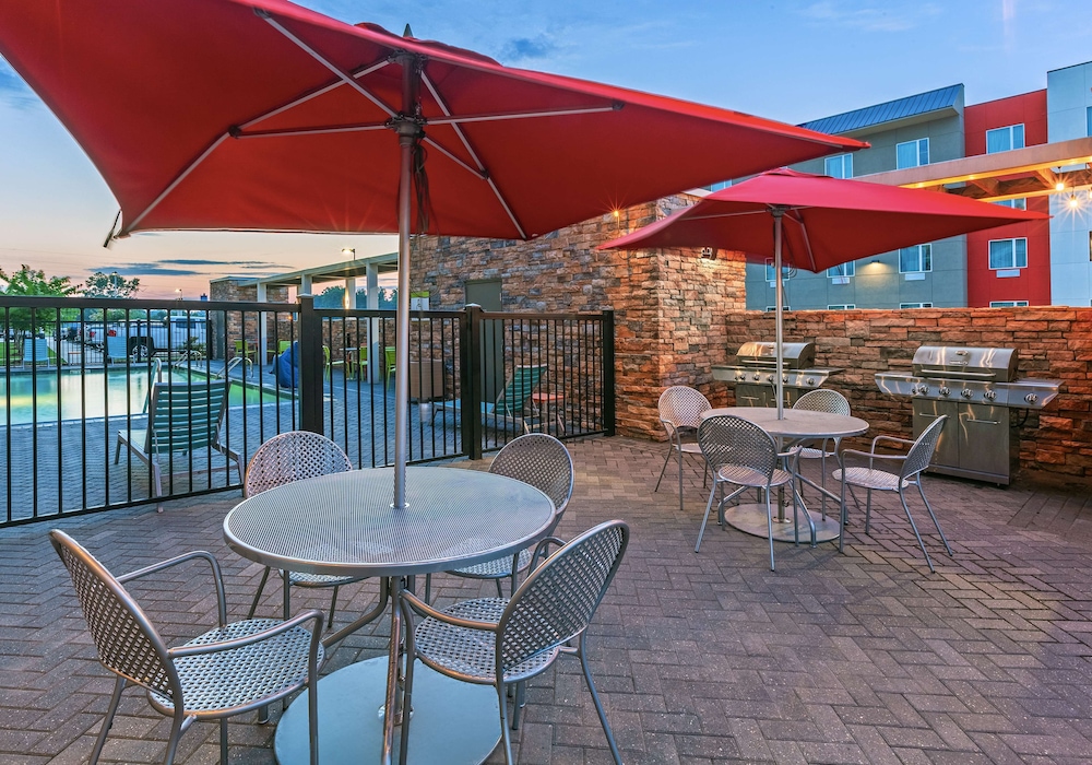 Home2 Suites by Hilton Gonzales LA - photo 30