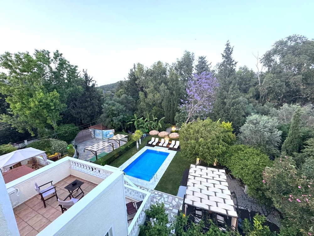 Villa Small Paradise — 5-Star Luxury Hotel in Rodos, Greece