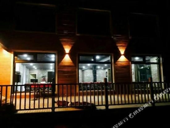 Bashang Hupan Renjia Station in Dage, People's Republic of China