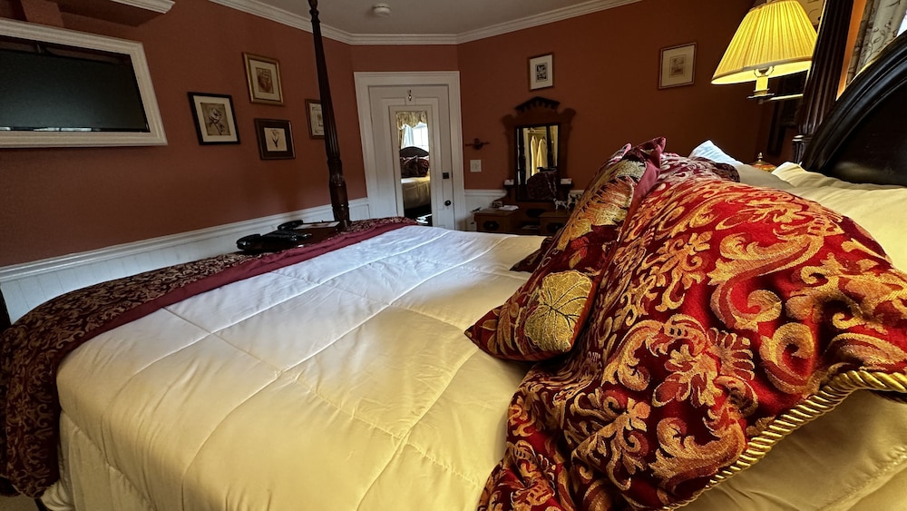 Phineas Swann Inn & Spa - photo 60