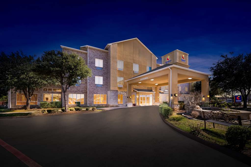 Comfort Inn & Suites Near Lake Lewisville - photo 3