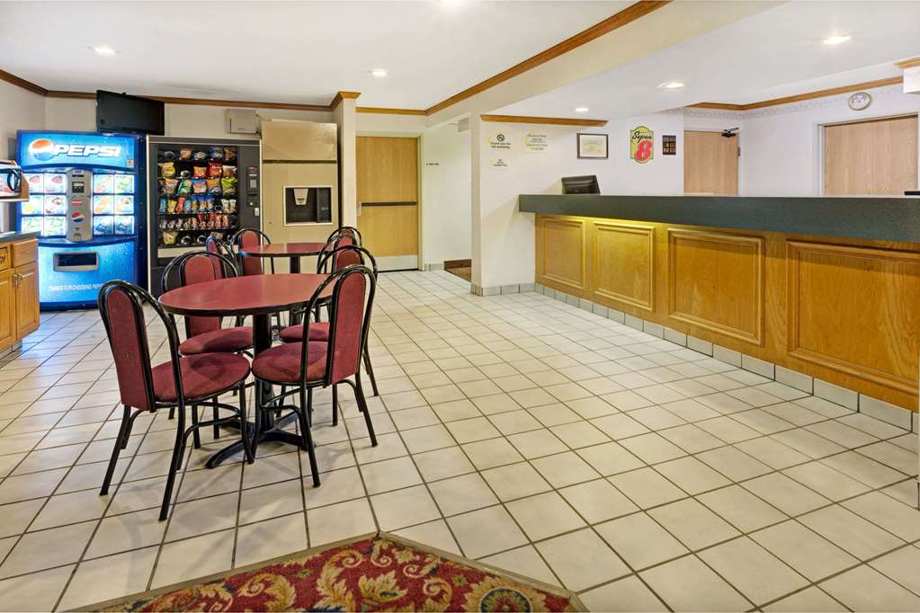 Super 8 by Wyndham Canonsburg Pittsburgh Area — hotel in Canonsburg