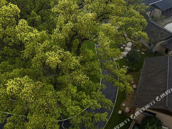 Julong Guniujiang Resort in Qili, People's Republic of China