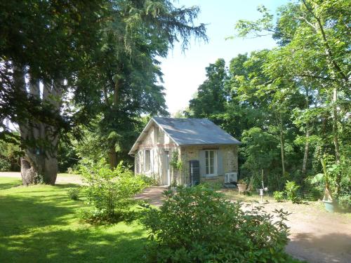 La Petite Charmille - carbon neutral hotel in Chateauponsac