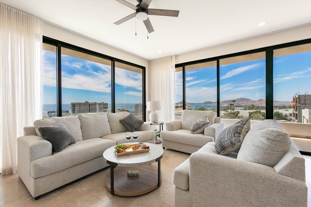 Top Of Tezal — 4-Star Luxury Hotel in Cabo San Lucas, Mexico