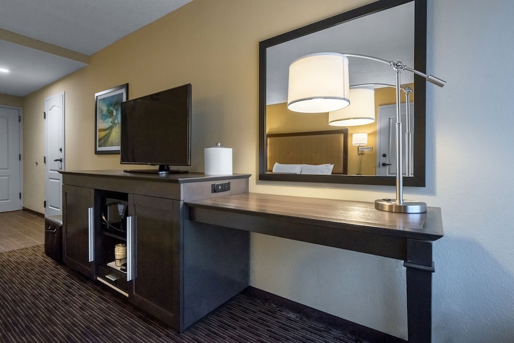 Hampton Inn Meridian - photo 3