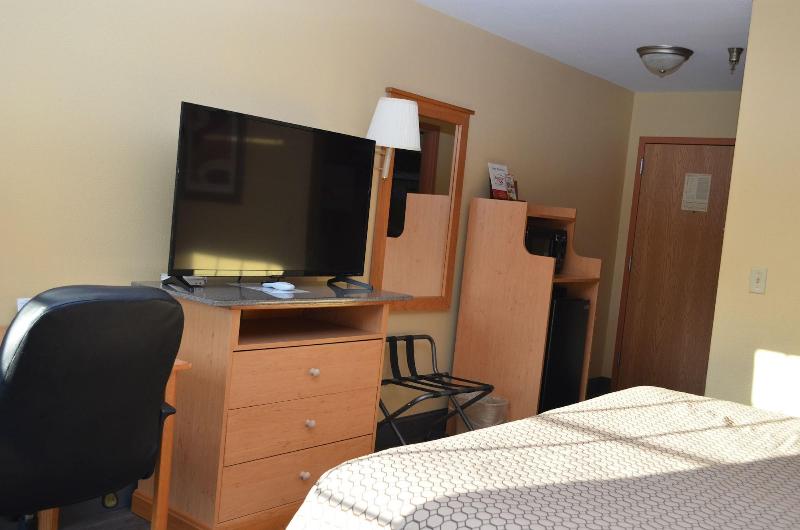 Baymont Inn And Suites Ringgold - photo 17