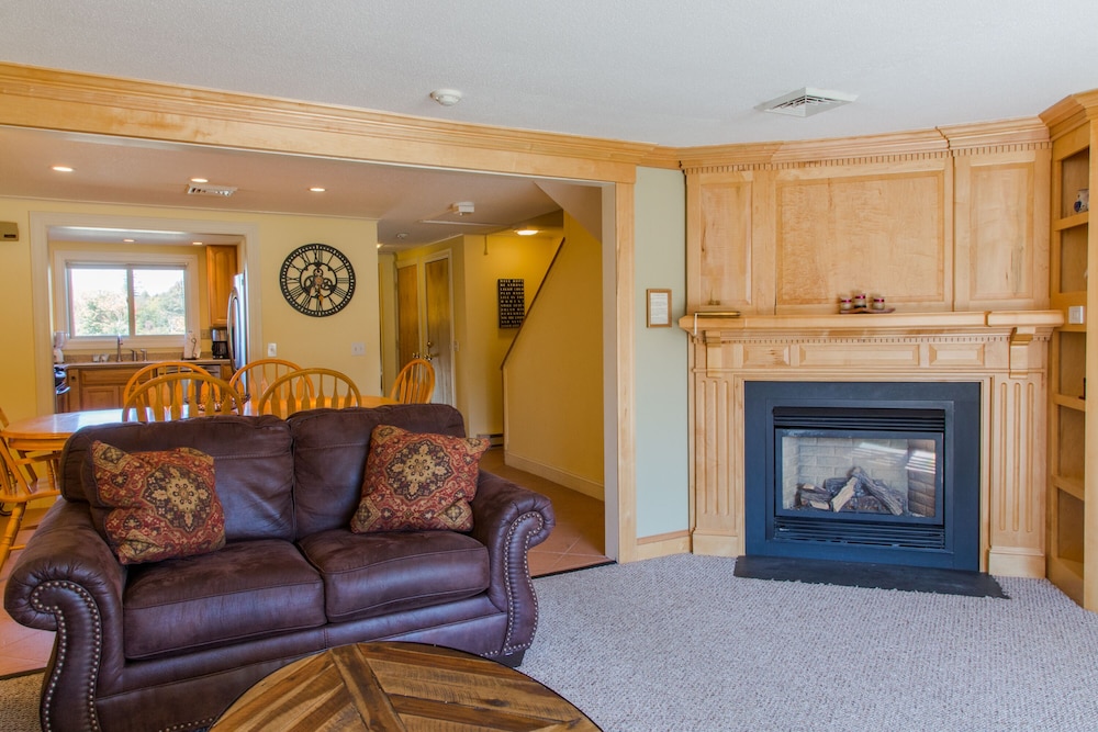 Smugglers' Notch Resort Private Suites - photo 67